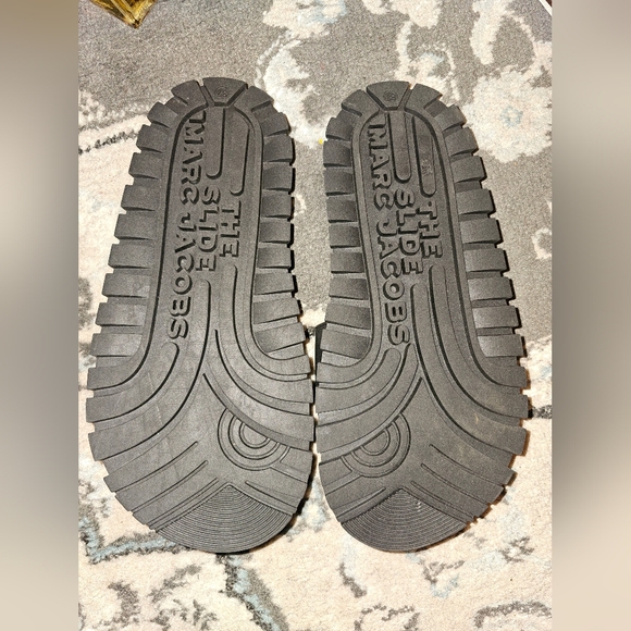 Marc Jacobs Black Slide Sandals - Picture 2 of 5